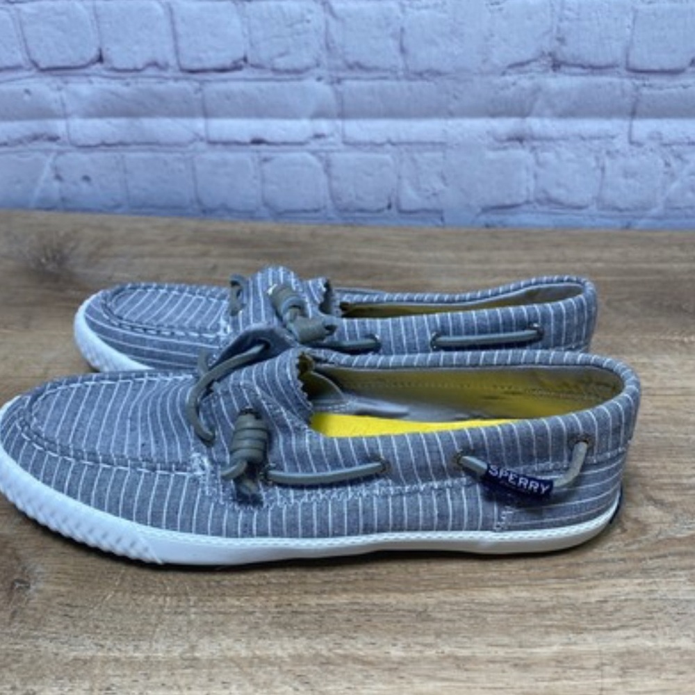 Sperry Sayle Away Blue & White Striped Boat Shoes Womens Size 9